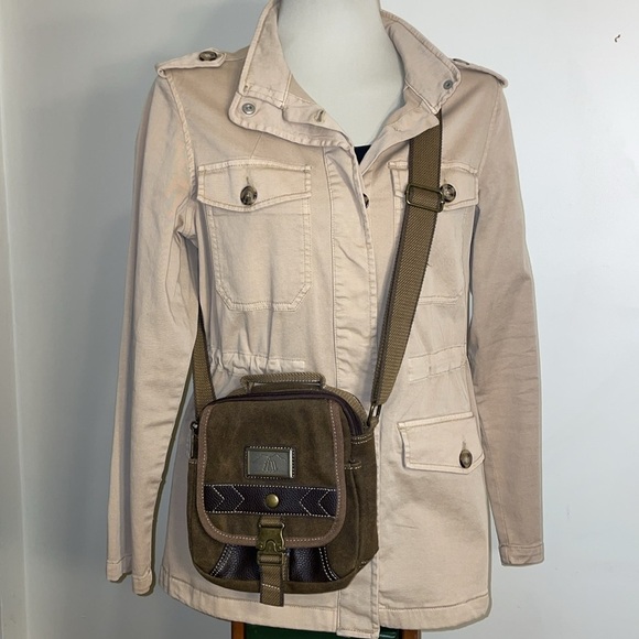 Kensie Jeans Cargo/Utility Jacket.  Tan. Draw string waist.  Size M. Button Down - Picture 1 of 9